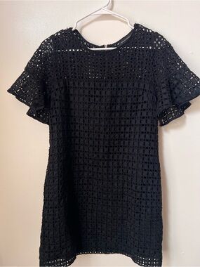 Banana Republic Women's Eyelet Ruffle Sleeve Black Dress Size 6
